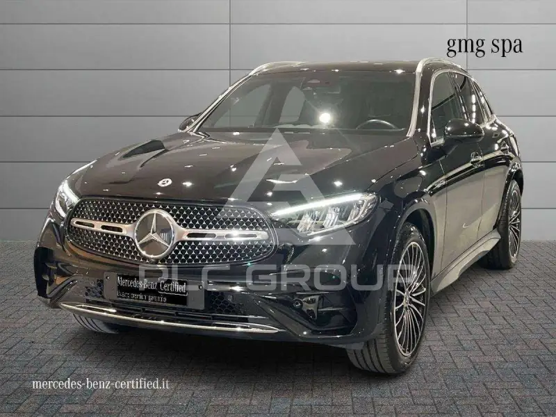 2023 Mercedes Benz GLC 220