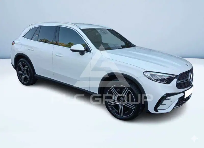 2023 Mercedes Benz GLC 220