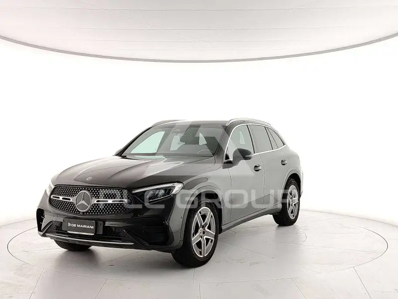 2023 Mercedes Benz GLC 220