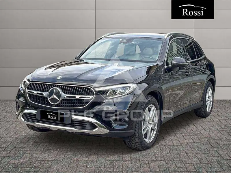 2023 Mercedes Benz GLC 220