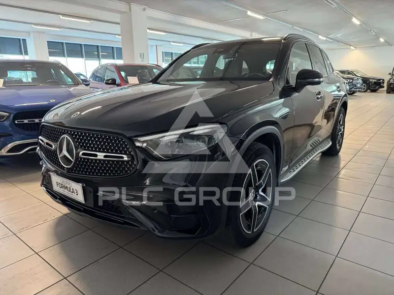 2023 Mercedes Benz GLC 220