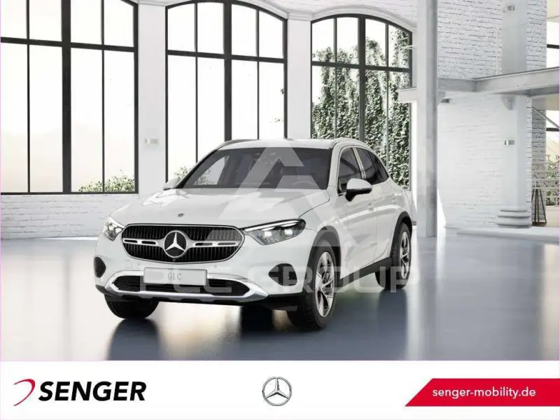 2023 Mercedes Benz GLC 220