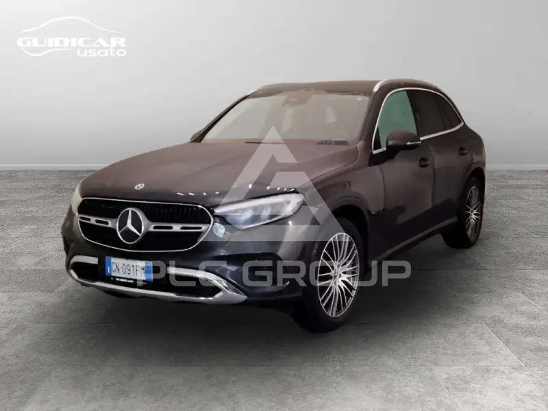 2023 Mercedes Benz GLC 220