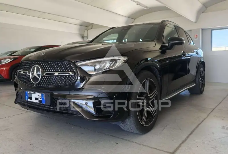 2023 Mercedes Benz GLC 220
