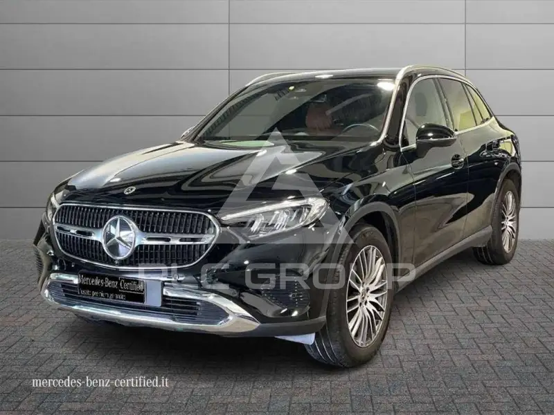 2023 Mercedes Benz GLC 220