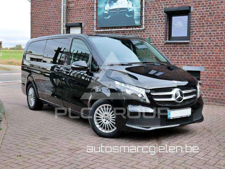 2023 Mercedes Benz V 300
