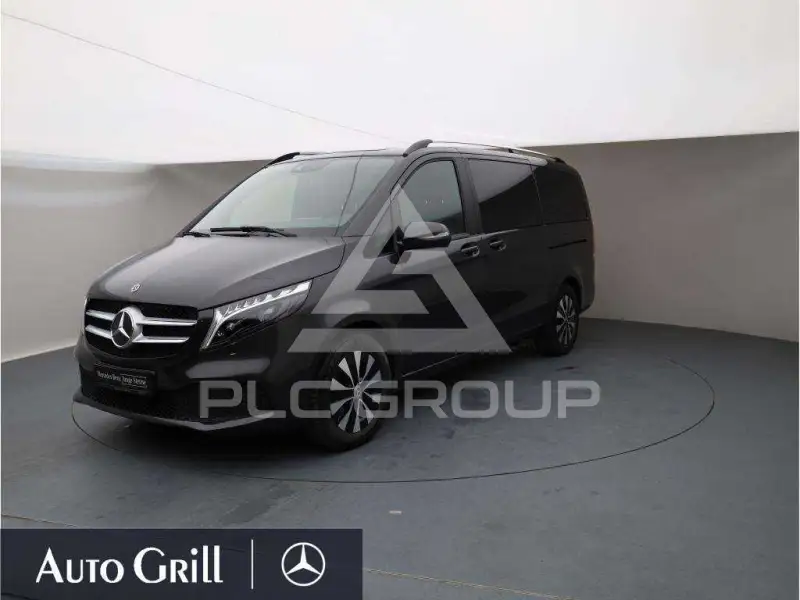 2023 Mercedes Benz V 300