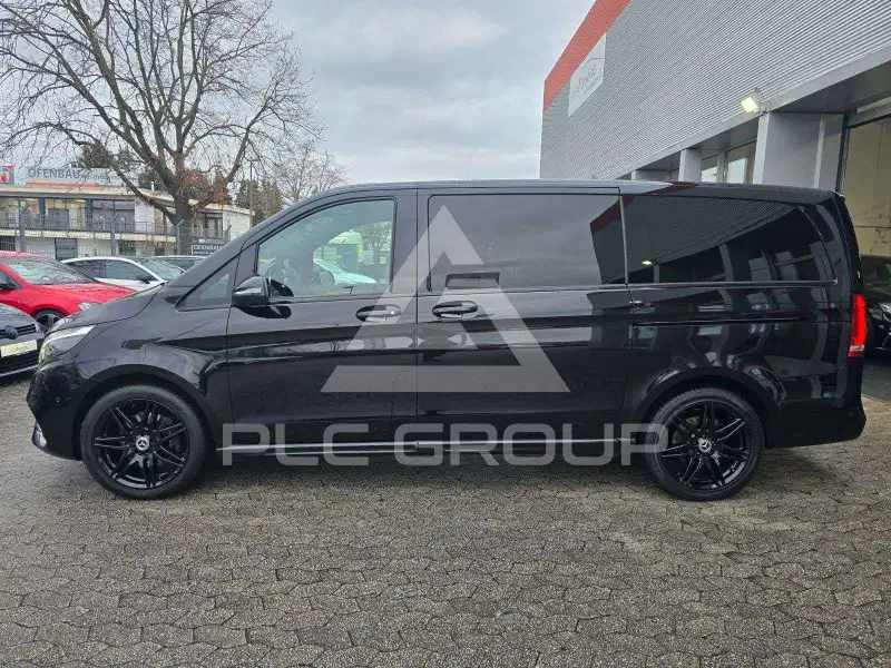 2023 Mercedes Benz V 300