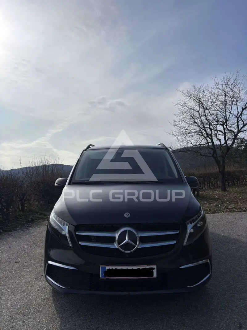 2023 Mercedes Benz V 300