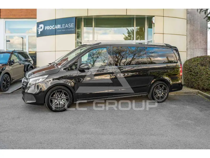 2023 Mercedes Benz V 300
