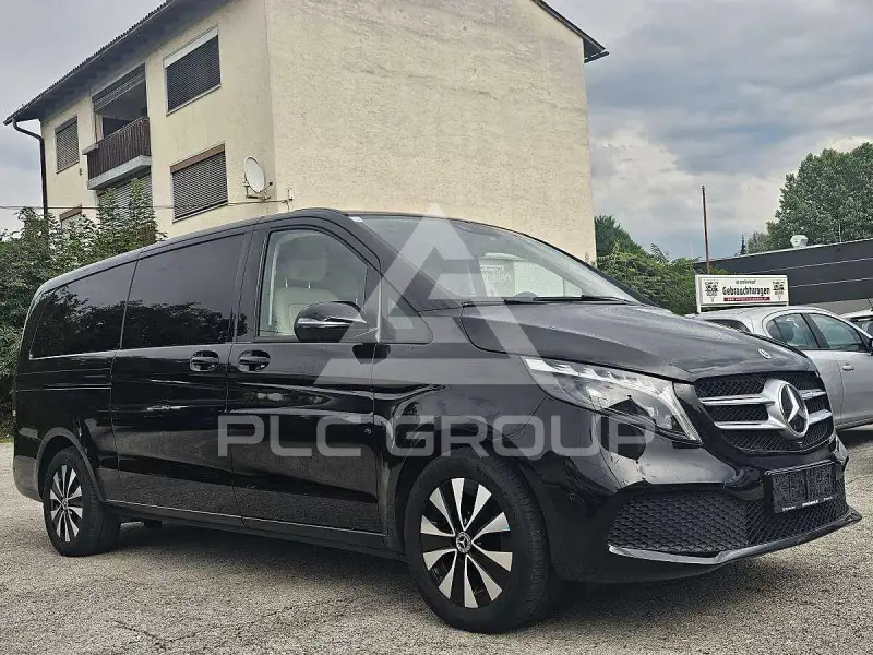 2023 Mercedes Benz V 300
