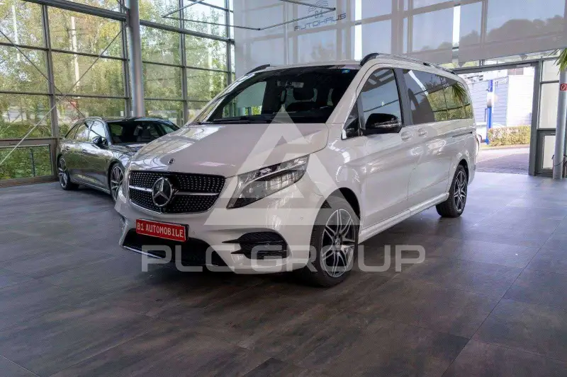 2023 Mercedes Benz V 300