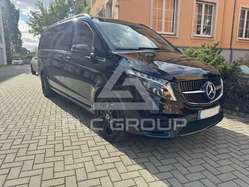 2023 Mercedes Benz V 300