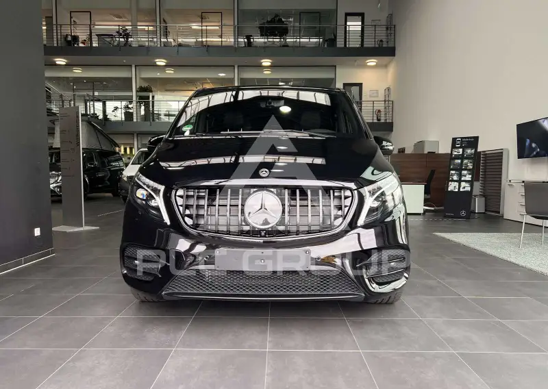 2023 Mercedes Benz V 300