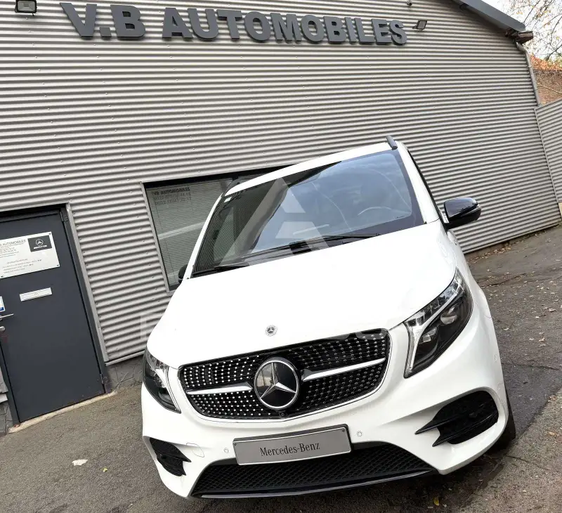 2023 Mercedes Benz V 300