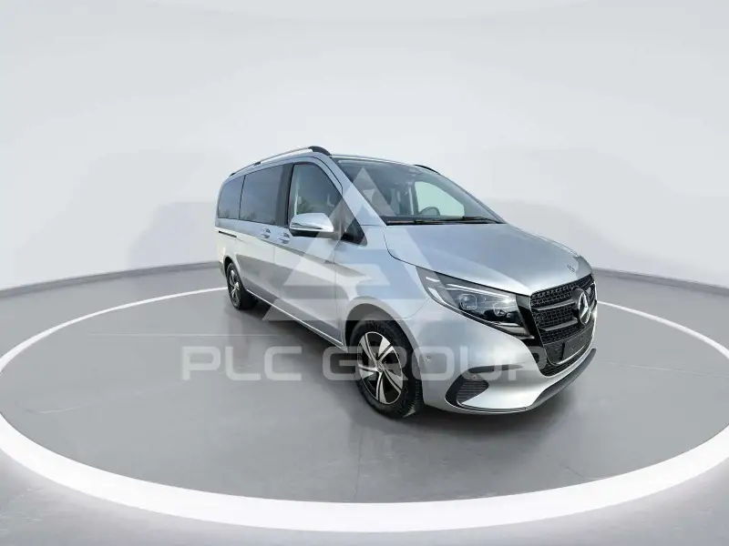 2023 Mercedes Benz V 300
