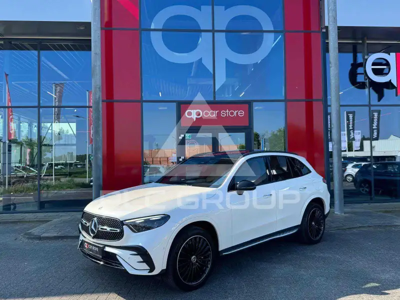 2023 Mercedes Benz GLC 400