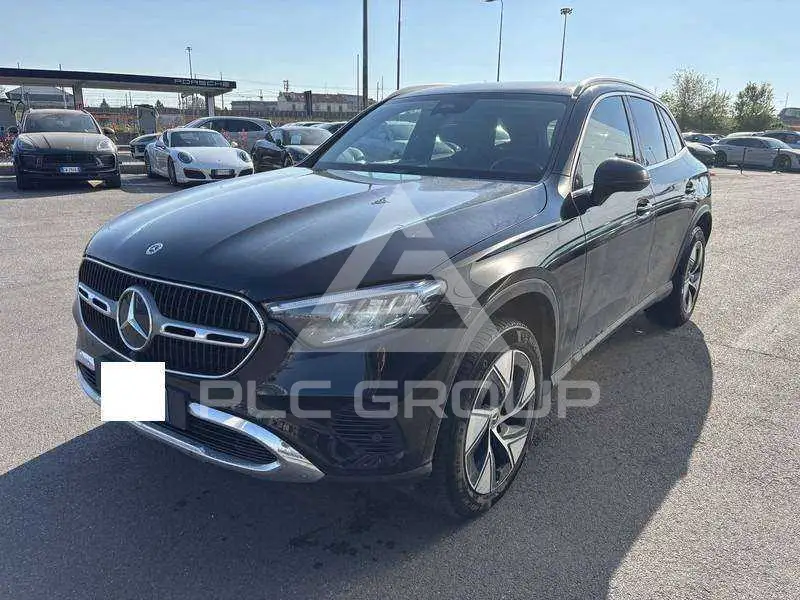 2023 Mercedes Benz GLC 400