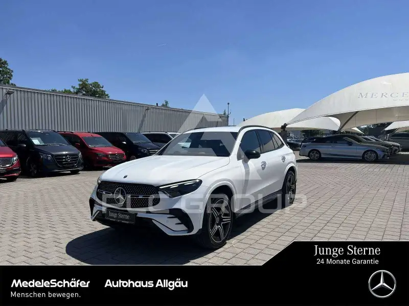 2023 Mercedes Benz GLC 400