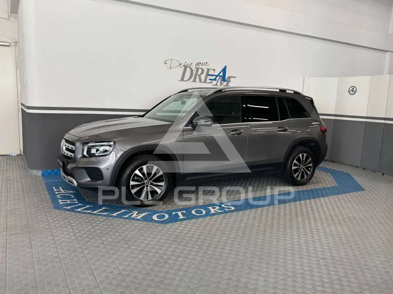 2023 Mercedes Benz GLB 220