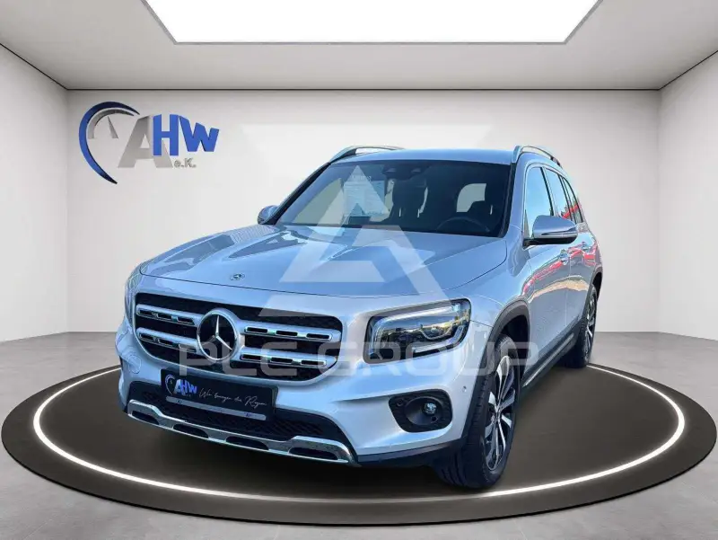 2023 Mercedes Benz GLB 220