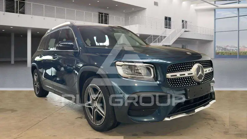 2023 Mercedes Benz GLB 220