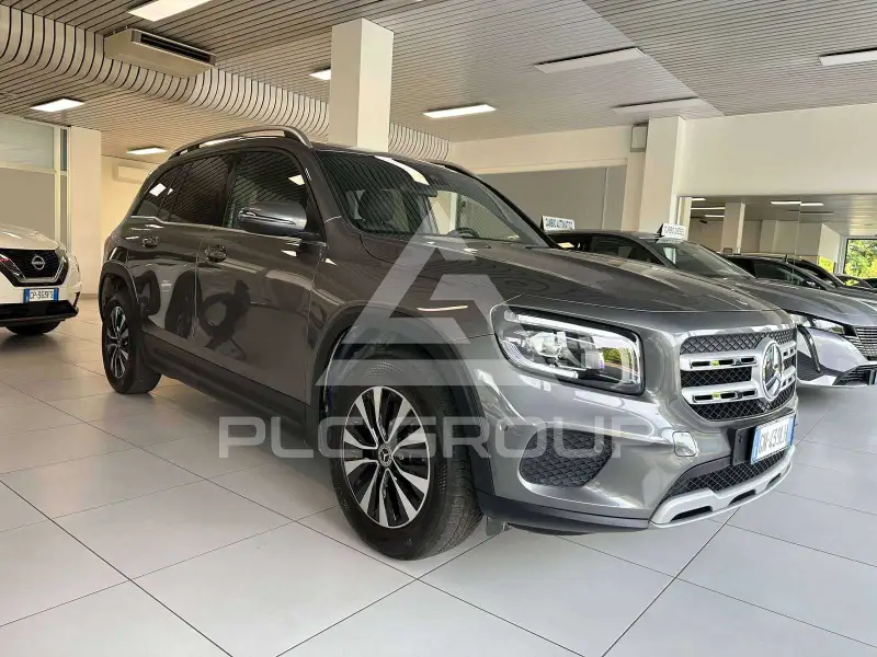 2023 Mercedes Benz GLB 220