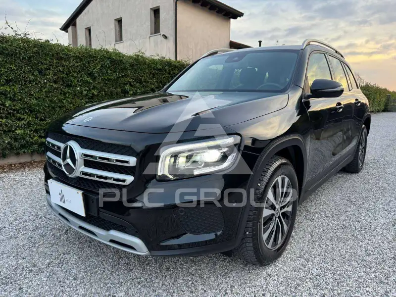 2023 Mercedes Benz GLB 220