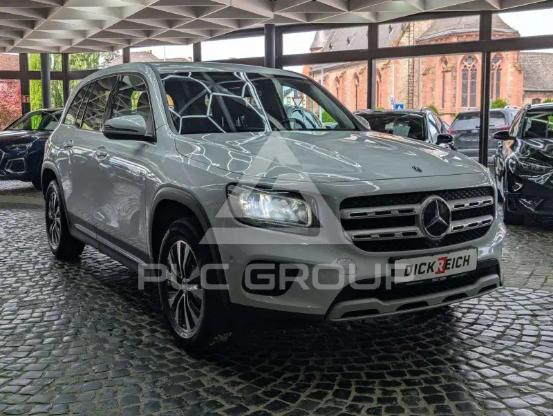 2023 Mercedes Benz GLB 220