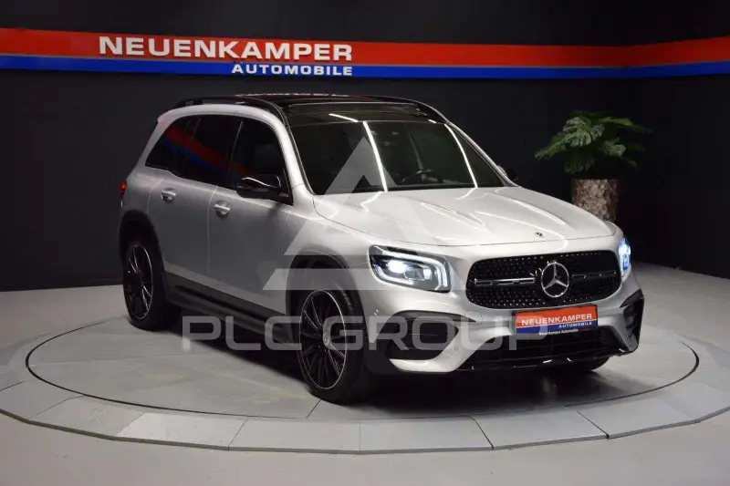 2023 Mercedes Benz GLB 220