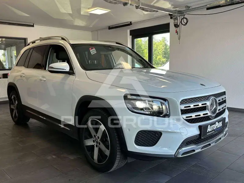 2023 Mercedes Benz GLB 220