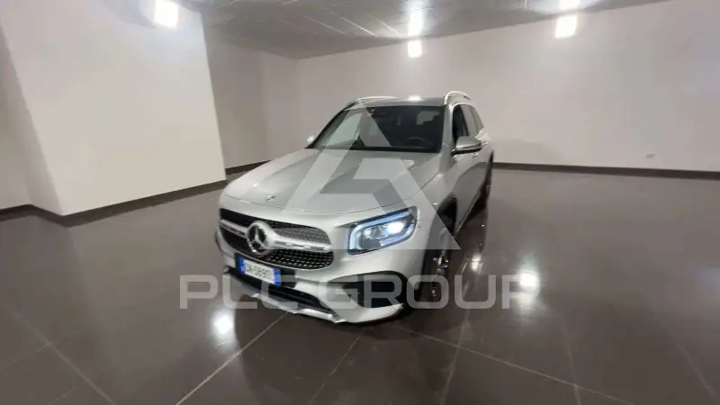2023 Mercedes Benz GLB 220