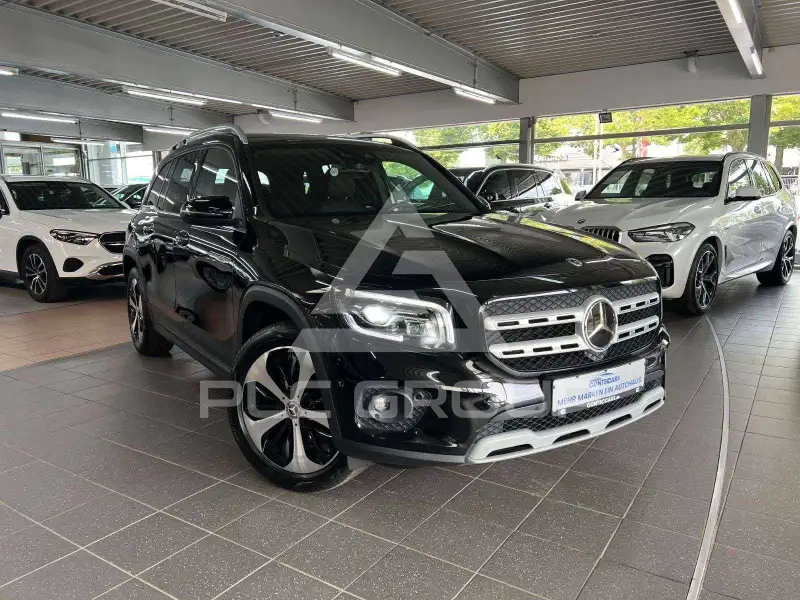 2023 Mercedes Benz GLB 220