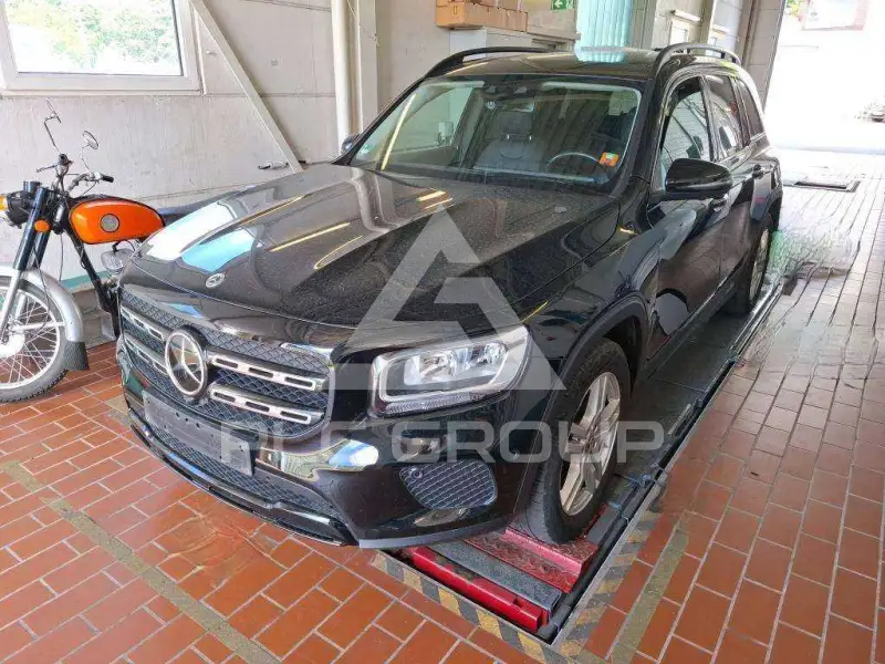 2023 Mercedes Benz GLB 220