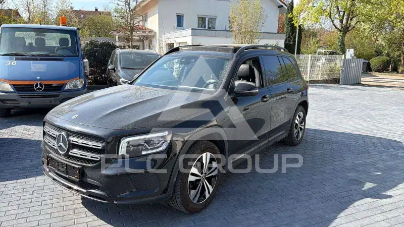 2023 Mercedes Benz GLB 220