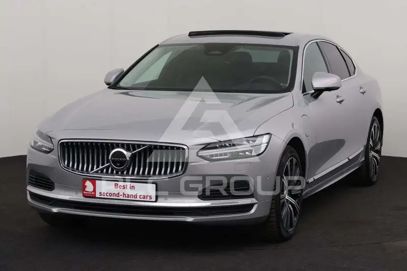 2023 Volvo S90