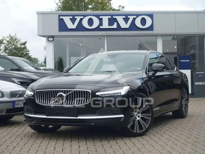 2023 Volvo S90
