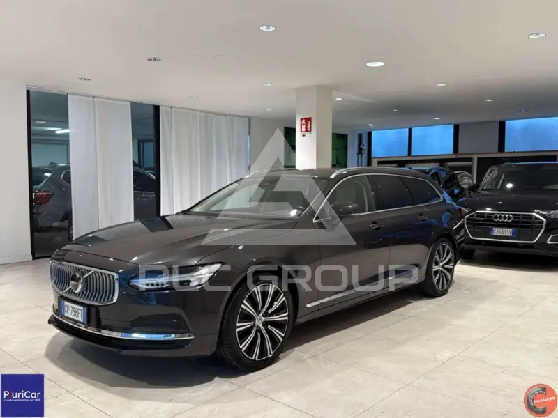 2023 Volvo V90