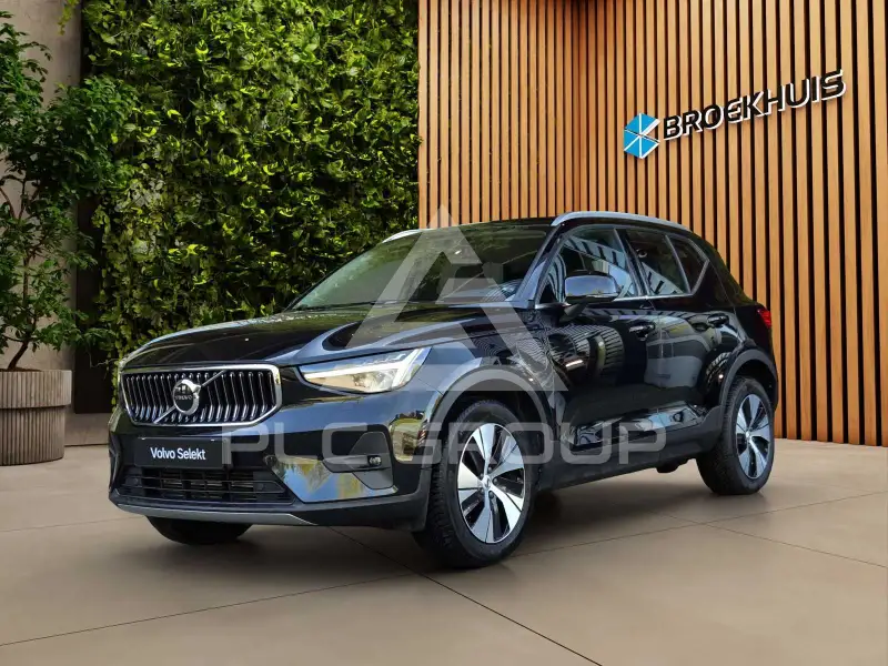 2023 Volvo XC40