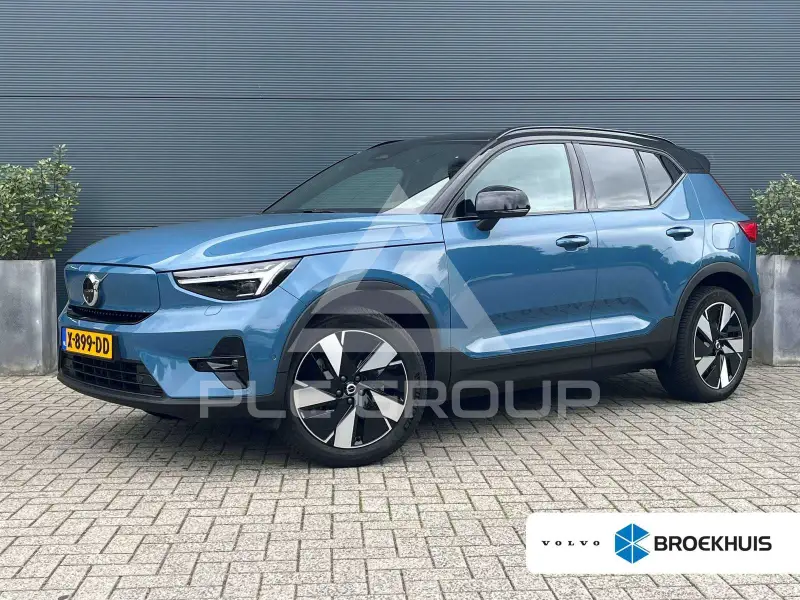 2023 Volvo XC40