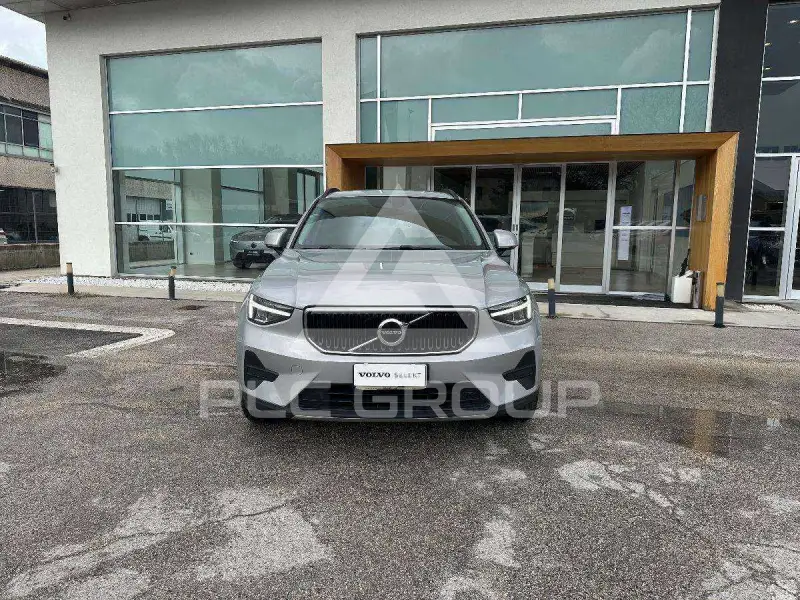 2023 Volvo XC40