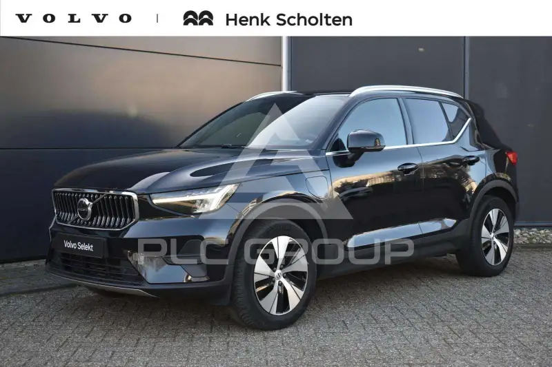 2023 Volvo XC40