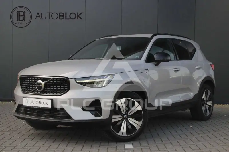 2023 Volvo XC40