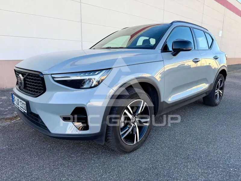 2023 Volvo XC40
