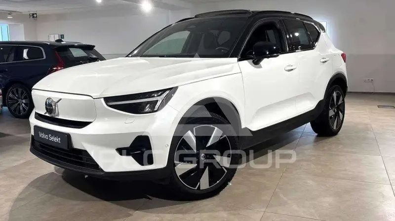 2023 Volvo XC40