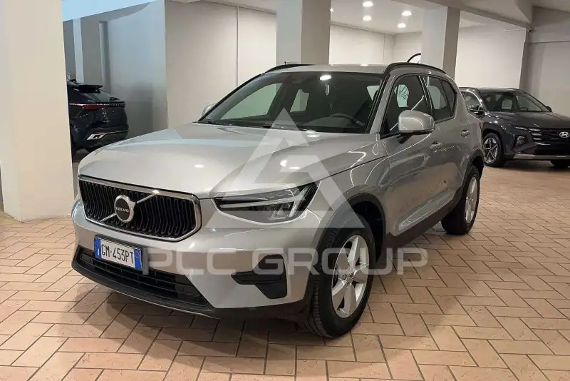 2023 Volvo XC40