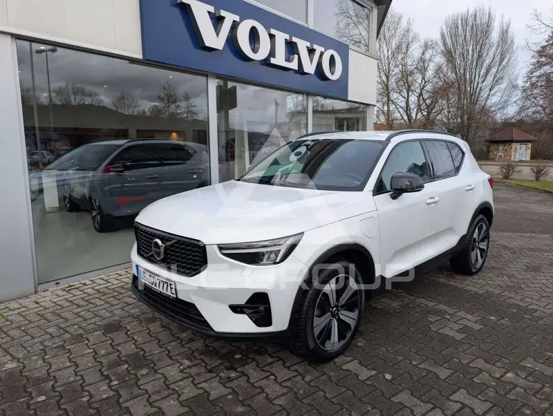 2023 Volvo XC40