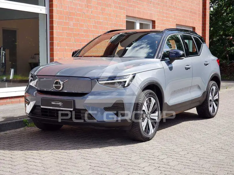 2023 Volvo XC40