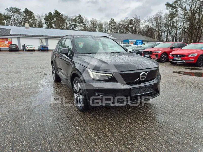 2023 Volvo XC40