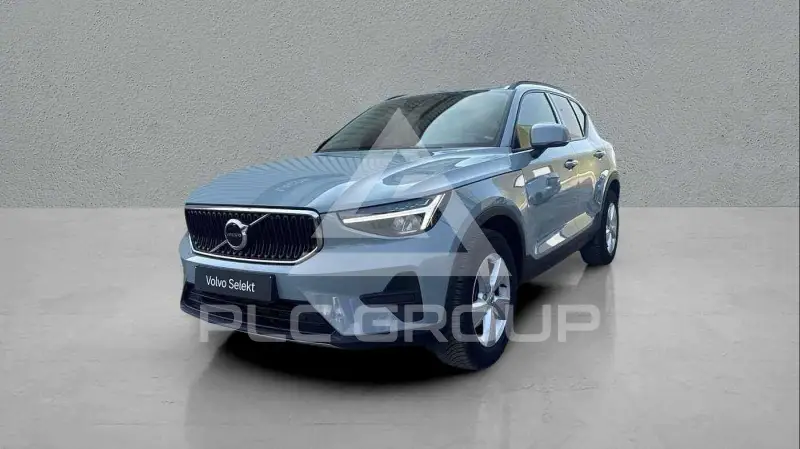 2023 Volvo XC40